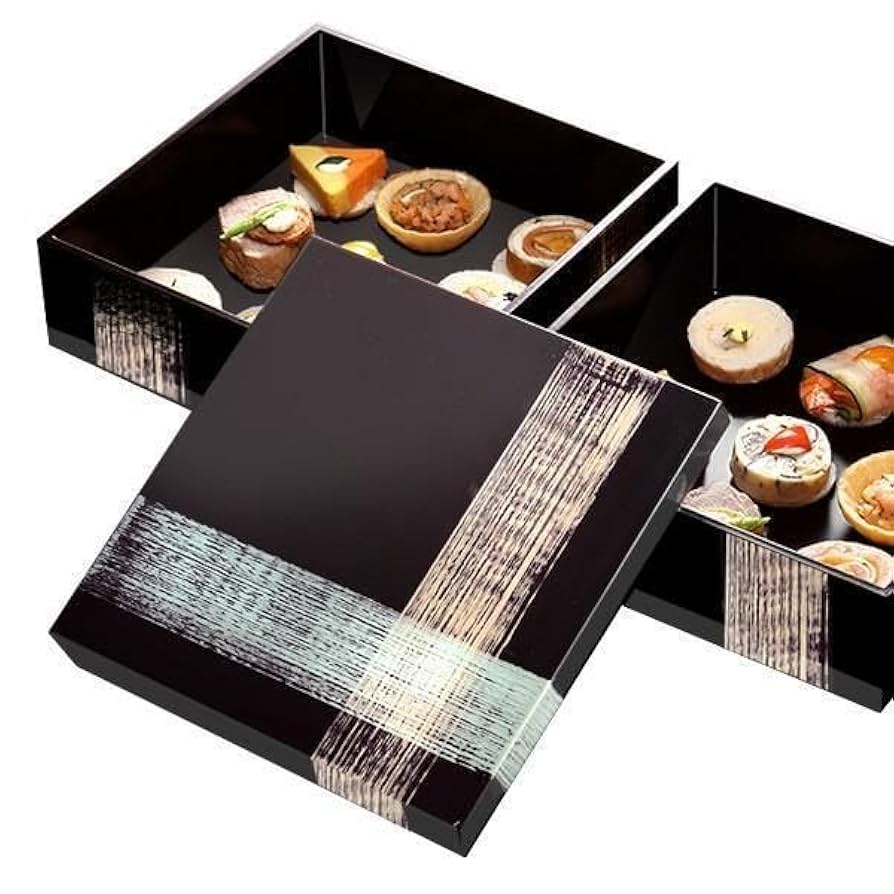 おせち重箱　山田平安堂　龍華 2段重箱〈24時間以内に発送⭐️〉 Amazon.co.jp: 漆器 山田平安堂 二段重 龍華 お重 : ホーム